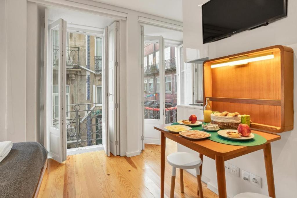 Host Wise - Lovely Shinny Flats With Balcony - Clerigos ปอร์โต ภายนอก รูปภาพ