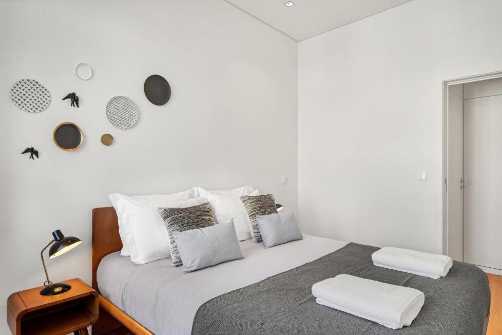 Host Wise - Lovely Shinny Flats With Balcony - Clerigos ปอร์โต ภายนอก รูปภาพ