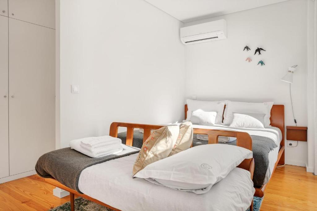 Host Wise - Lovely Shinny Flats With Balcony - Clerigos ปอร์โต ภายนอก รูปภาพ